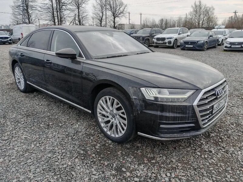 Audi A8L — фото 3