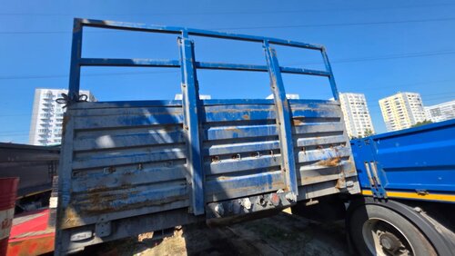 Туймазинский завод автобетоновозов 5885 Полуприцеп бортовой