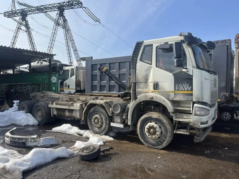 FAW J6 8x4 Самосвал — фото 2