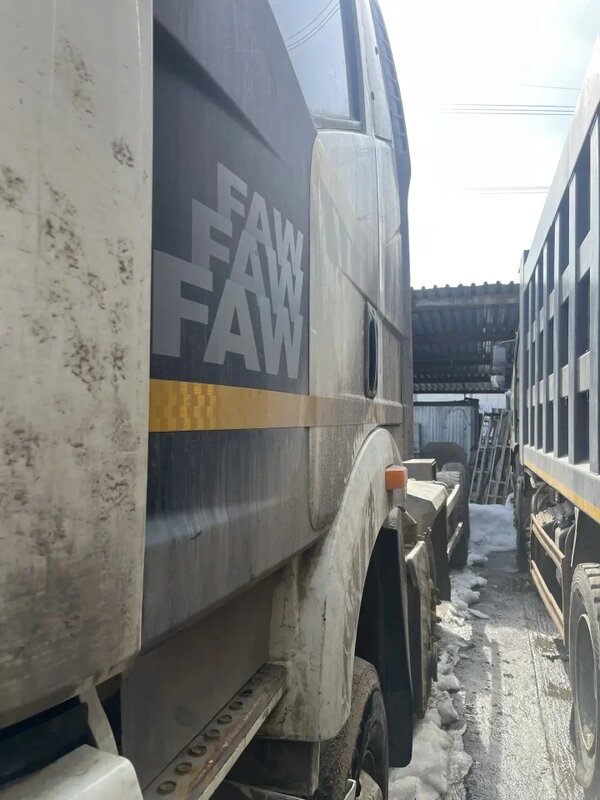 FAW J6 8x4 Самосвал — фото 3