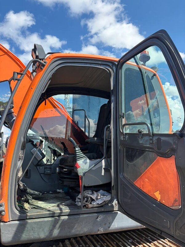 Doosan DX 225 Экскаватор — фото 10