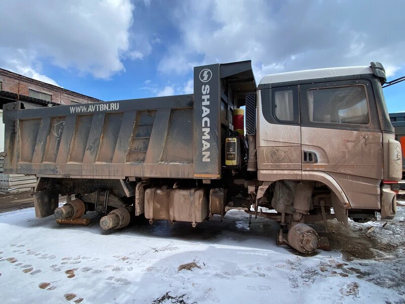 Shacman (Shaanxi) SX 6x6 Самосвал — фото 3