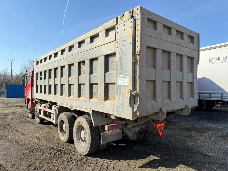 Shacman (Shaanxi) SX 8x4 Самосвал — фото 3