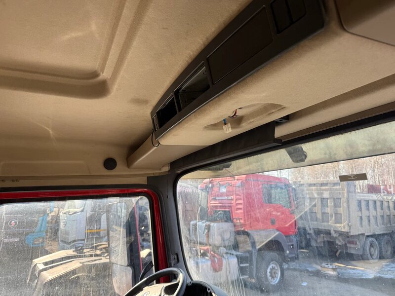 Shacman (Shaanxi) SX 8x4 Самосвал — фото 11