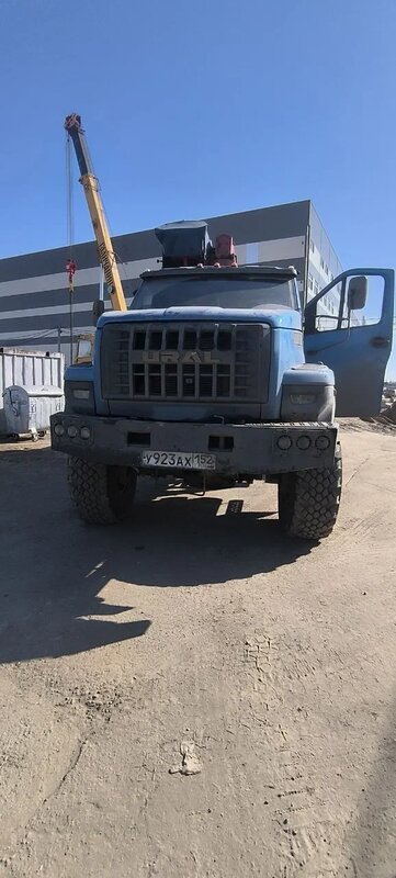 Ural NEXT 4320 6x6 Бортовой с КМУ — фото 1