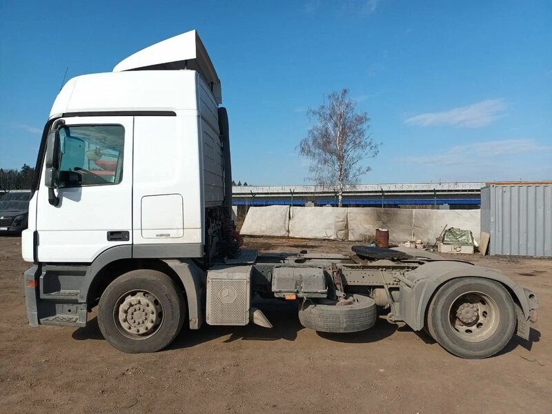 Mercedes-Benz ACTROS 4x2 Седельный тягач — фото 3
