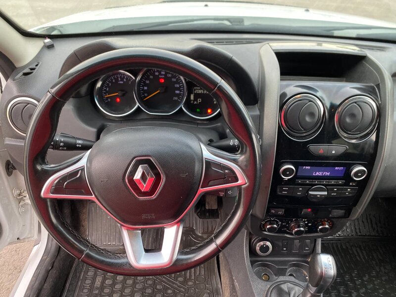 Renault DUSTER — фото 15