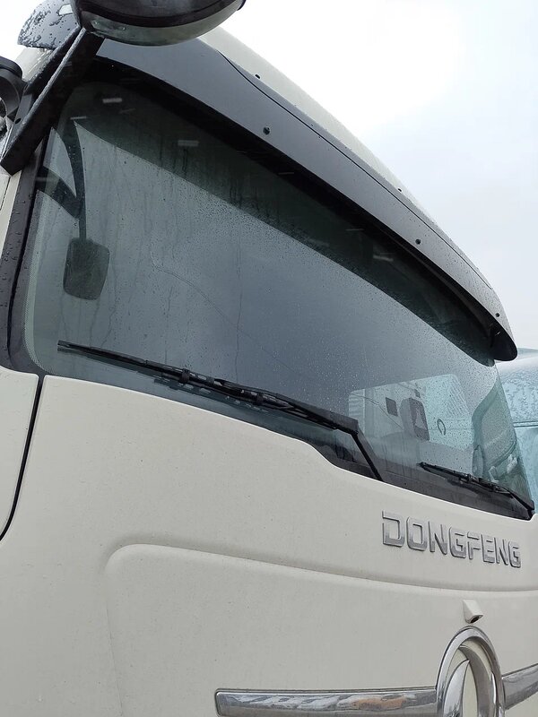 DongFeng DFH 4x2 Седельный тягач — фото 6