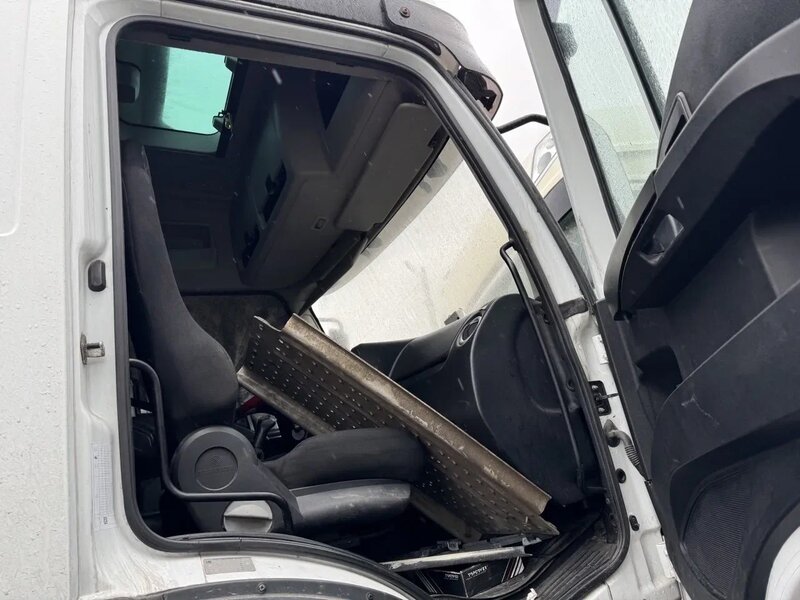 Ford Cargo 4x2 Седельный тягач — фото 9