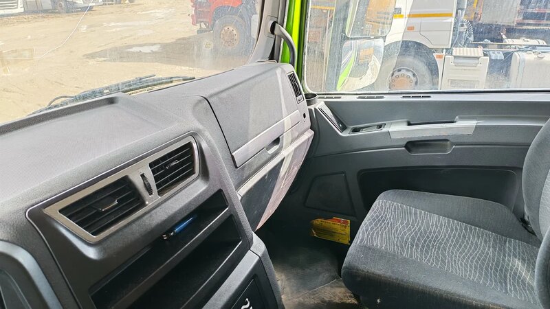 Shacman (Shaanxi) SX 6x4 Самосвал — фото 10