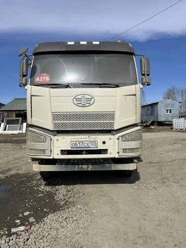 FAW J6 6x6 Самосвал