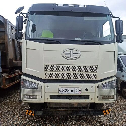 FAW J6 8x4 Самосвал