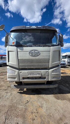 FAW J6 6x4 Бортовой с КМУ