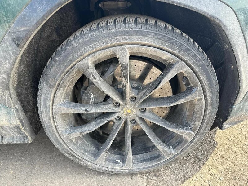 Lamborghini Urus — фото 13