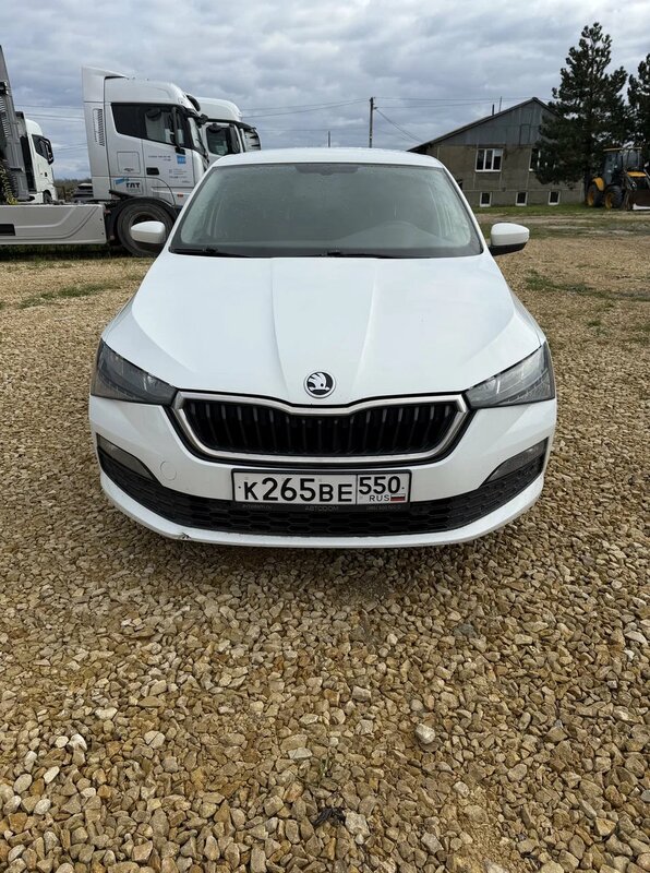 Skoda RAPID — фото 1