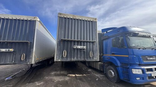 Тонар 9888 Полуприцеп шторный