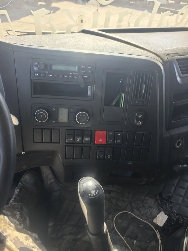 Shacman (Shaanxi) SX 8x4 Самосвал — фото 15