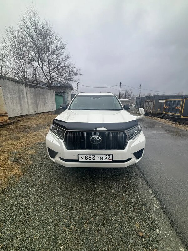 Toyota LAND CRUISER PRADO (правый руль) — фото 1