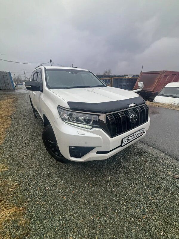 Toyota LAND CRUISER PRADO (правый руль) — фото 2