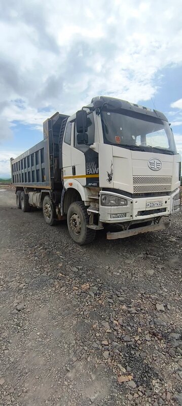 FAW J6 8x4 Самосвал — фото 2