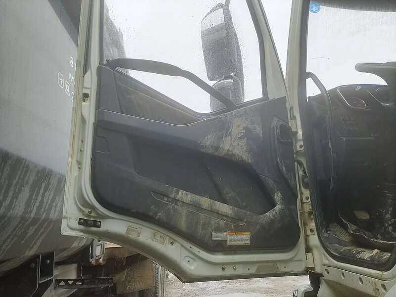FAW J6 6x4 Самосвал — фото 11