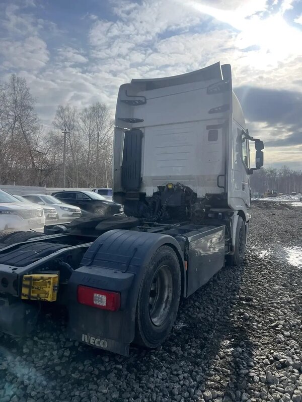 IVECO STRALIS 4x2 Седельный тягач — фото 6