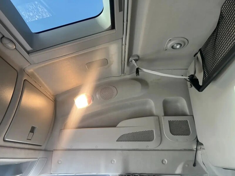 IVECO STRALIS 4x2 Седельный тягач — фото 9