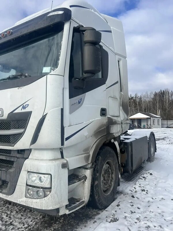 IVECO STRALIS 4x2 Седельный тягач — фото 3