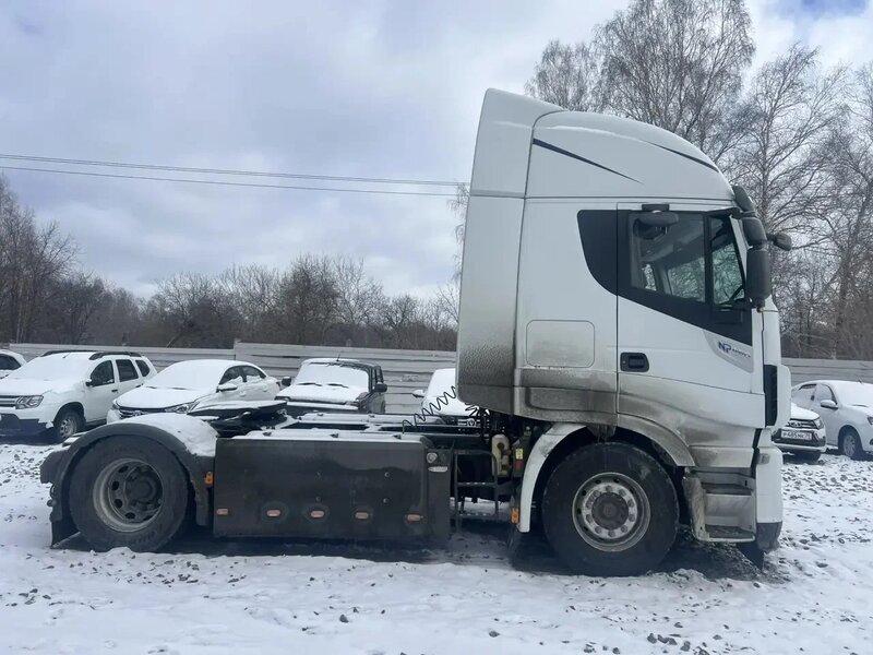 IVECO STRALIS 4x2 Седельный тягач — фото 3
