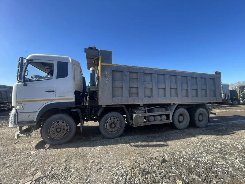 DongFeng DFH 8x4 Самосвал — фото 2