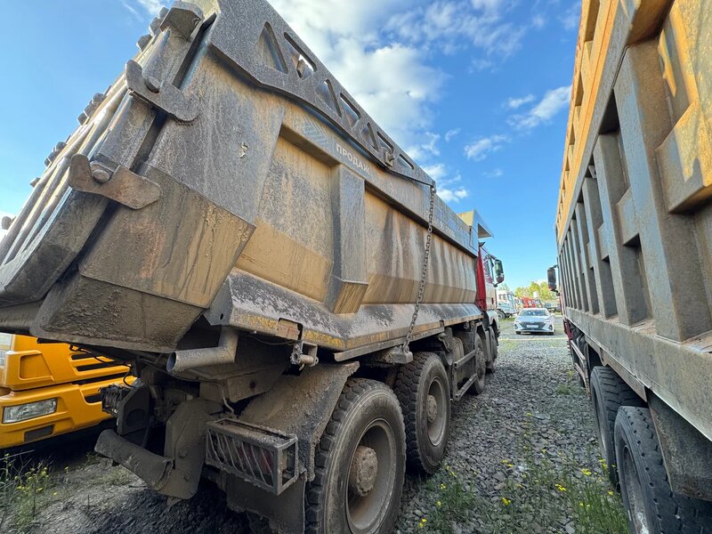 SITRAK C7H 8x4 Самосвал — фото 5