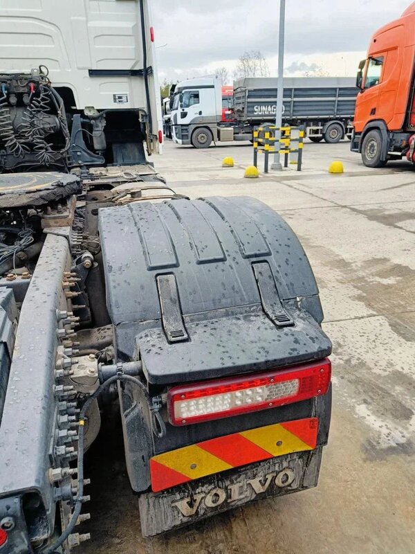 Volvo FH 4x2 Седельный тягач — фото 12