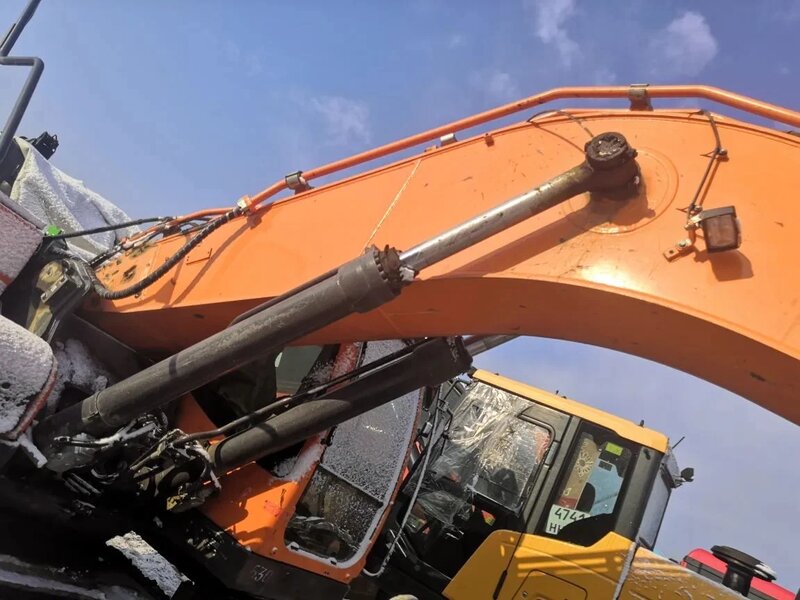 Doosan DX 300 Экскаватор — фото 11