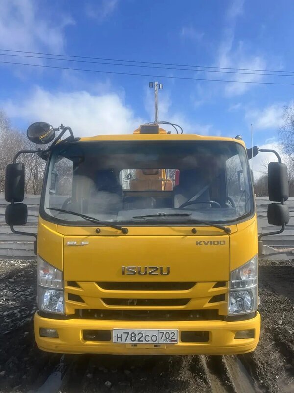 Isuzu ELF 5.5 (NMR) Автовышка — фото 1