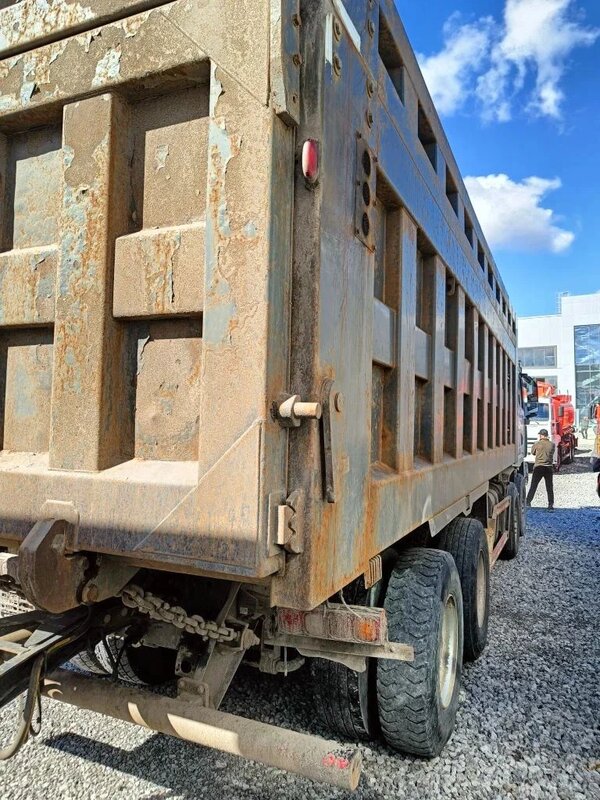 Shacman (Shaanxi) SX 8x4 Самосвал — фото 6