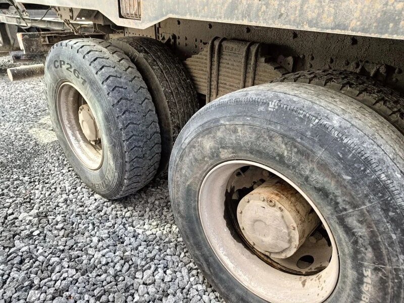 Shacman (Shaanxi) SX 8x4 Самосвал — фото 11