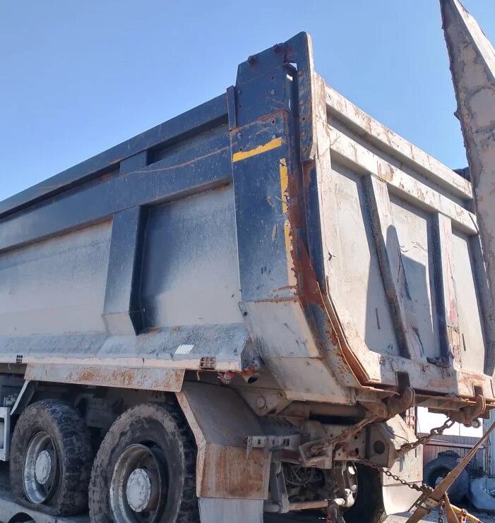 SITRAK C7H 8x4 Самосвал — фото 3