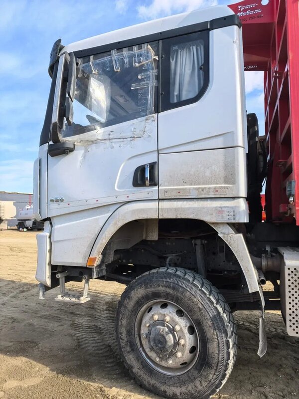 Shacman (Shaanxi) SX 6x6 Сортиментовоз с КМУ — фото 6