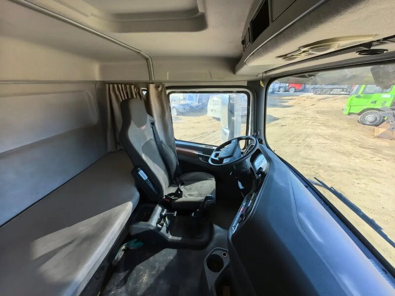 Shacman (Shaanxi) SX 6x6 Сортиментовоз с КМУ — фото 9
