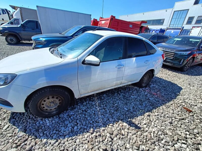 LADA GRANTA Лифтбек — фото 4