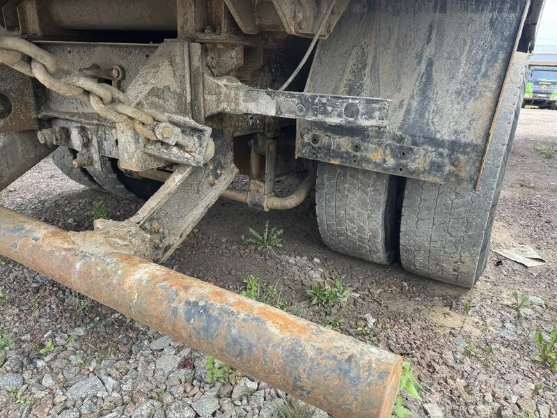 Shacman (Shaanxi) SX 8x4 Самосвал — фото 12