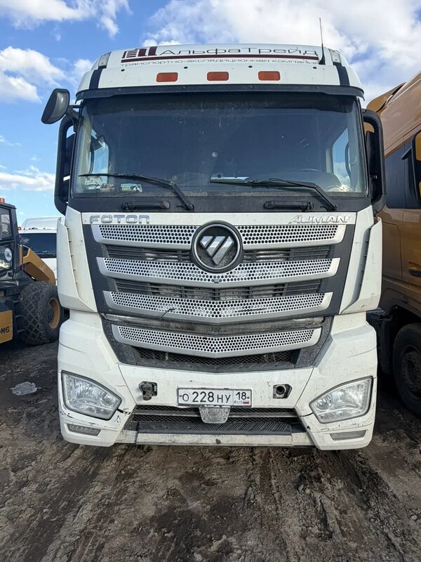Foton AUMAN 4x2 Седельный тягач — фото 1