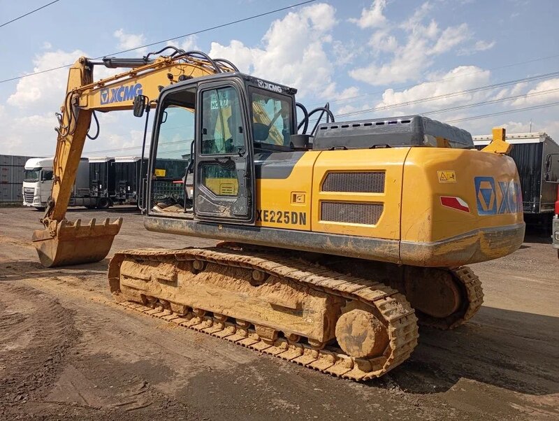 XCMG XE225 Экскаватор — фото 4