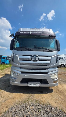 FAW J7 4x2 Седельный тягач