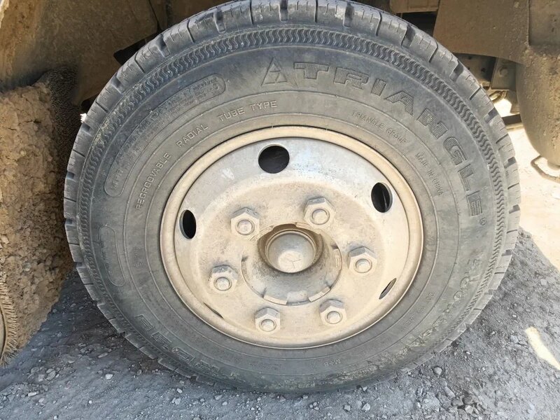 Isuzu ELF 8.3 Бортовой с КМУ — фото 13