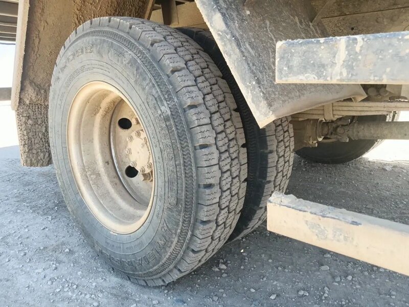 Isuzu ELF 8.3 Бортовой с КМУ — фото 14