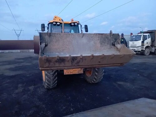 JCB 4CX Экскаватор-погрузчик