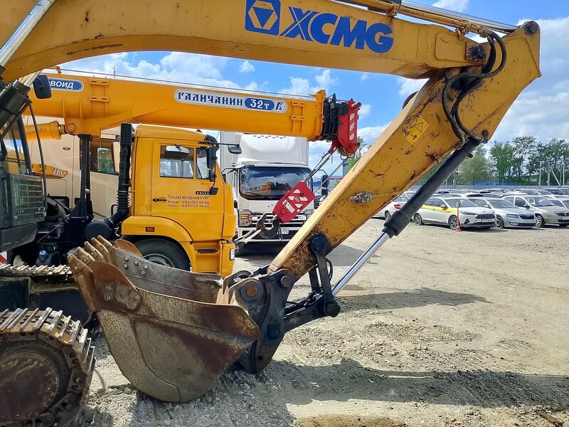 XCMG XE225 Экскаватор — фото 9