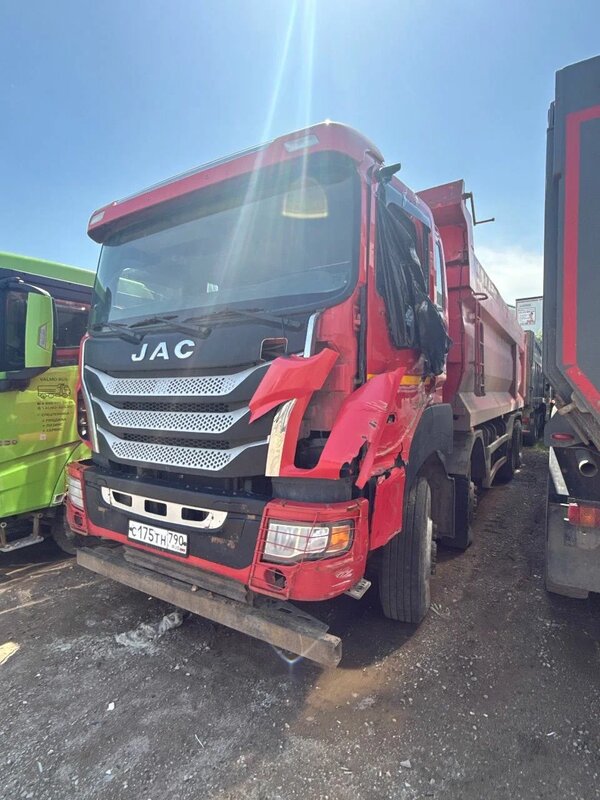 JAC N410 8x4 Самосвал — фото 4