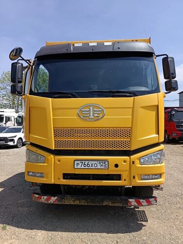 FAW J6 8x4 Самосвал